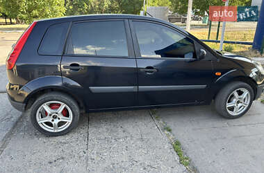 Хэтчбек Ford Fiesta 2008 в Измаиле