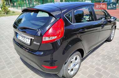 Хэтчбек Ford Fiesta 2011 в 