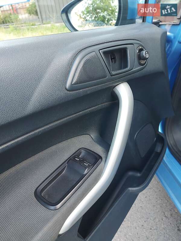 Хэтчбек Ford Fiesta 2011 в Одессе