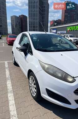 Хэтчбек Ford Fiesta 2014 в 