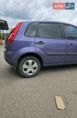 Хетчбек Ford Fiesta 2008 в 