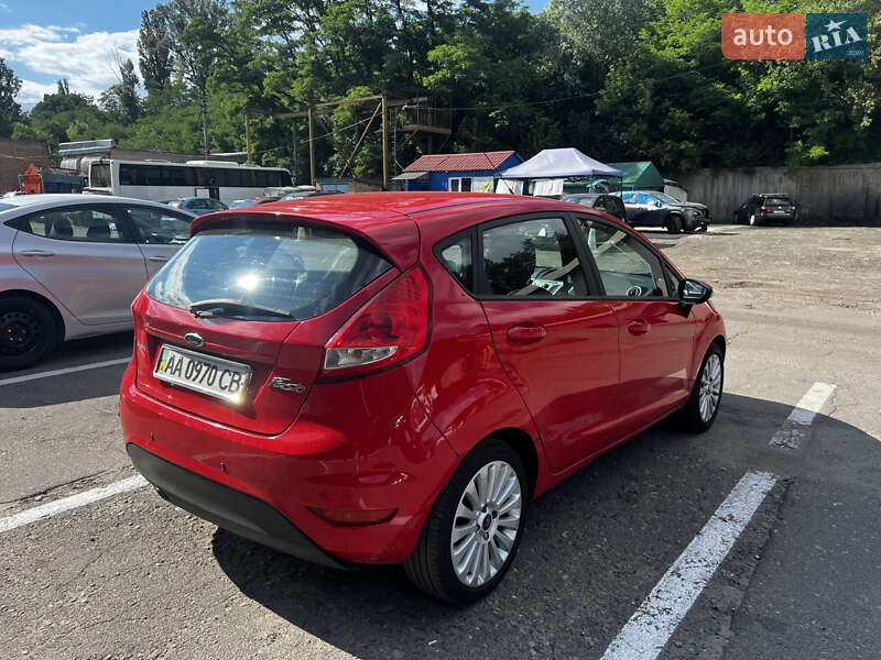 Хетчбек Ford Fiesta 2011 в Києві