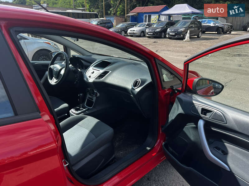 Хетчбек Ford Fiesta 2011 в Києві