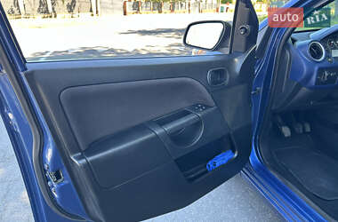 Хэтчбек Ford Fiesta 2007 в 