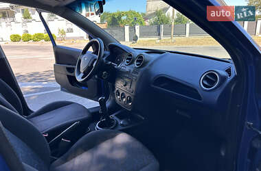 Хэтчбек Ford Fiesta 2007 в 