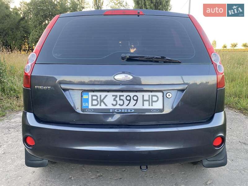 Хэтчбек Ford Fiesta 2008 в Луцке
