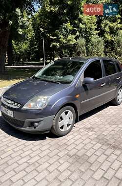 Хэтчбек Ford Fiesta 2007 в Каменском