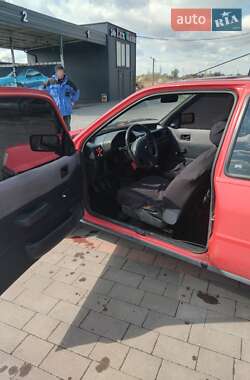 Хэтчбек Ford Fiesta 1993 в 