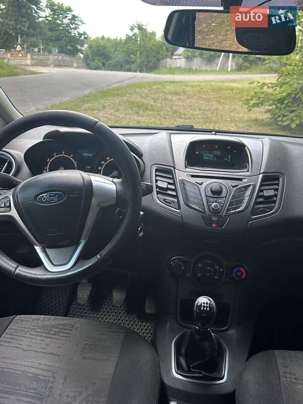 Хэтчбек Ford Fiesta 2012 в Киеве