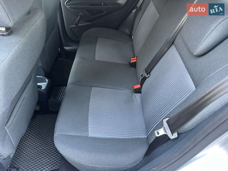 Хэтчбек Ford Fiesta 2011 в Киеве