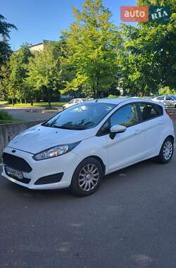 Хэтчбек Ford Fiesta 2016 в Броварах