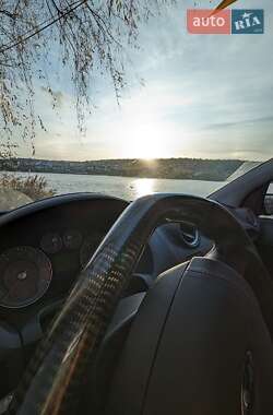 Хэтчбек Ford Fiesta 2007 в 
