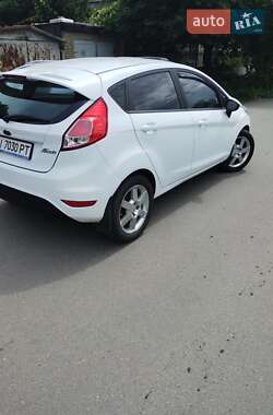 Хетчбек Ford Fiesta 2014 в Боярці