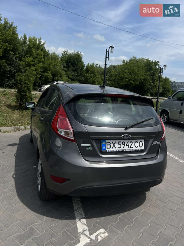 Хэтчбек Ford Fiesta 2015 в Хмельницком