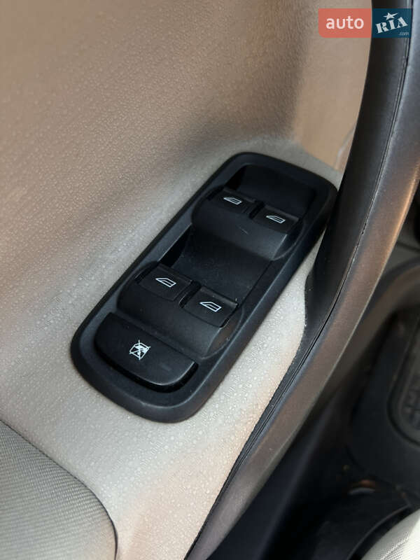 Хэтчбек Ford Fiesta 2015 в Хмельницком