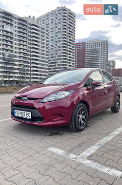 Хетчбек Ford Fiesta 2011 в Києві