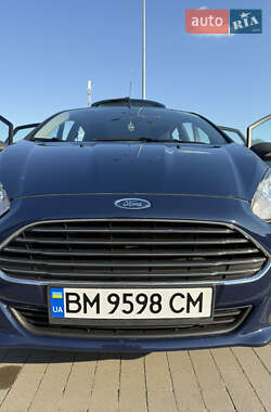 Хэтчбек Ford Fiesta 2013 в 