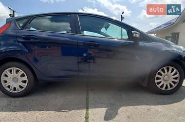 Хэтчбек Ford Fiesta 2013 в 