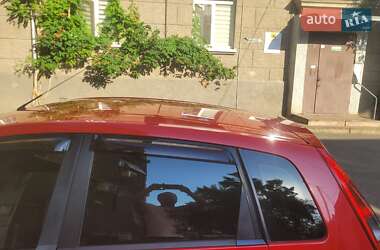 Хэтчбек Ford Fiesta 2003 в 