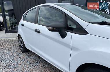 Хэтчбек Ford Fiesta 2012 в 