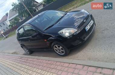 Хетчбек Ford Fiesta 2005 в Тлумачі