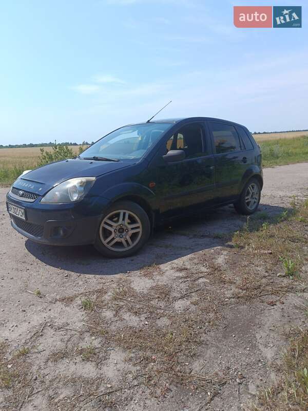 Хэтчбек Ford Fiesta 2006 в Конотопе