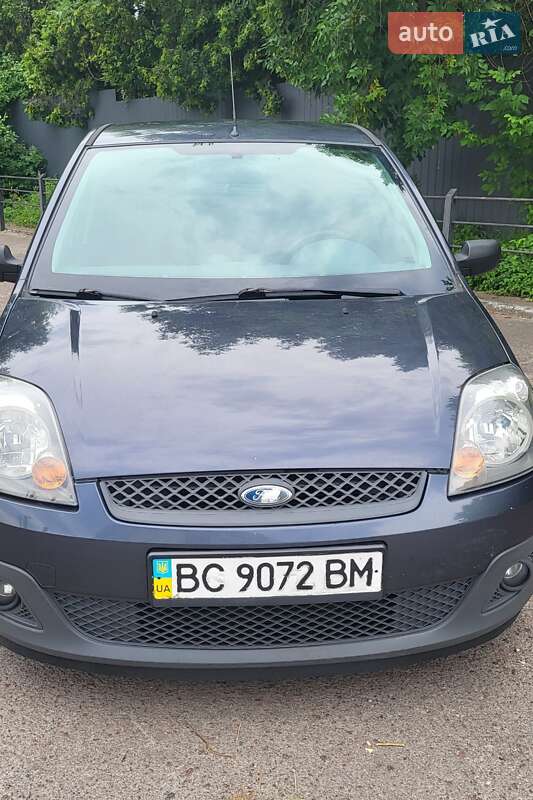 Хетчбек Ford Fiesta 2008 в Львові