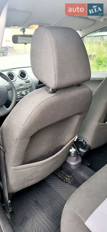 Хетчбек Ford Fiesta 2008 в Львові