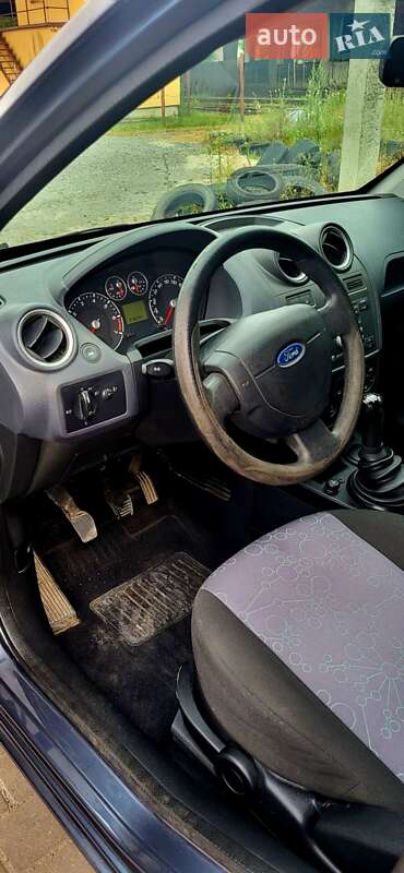 Хетчбек Ford Fiesta 2008 в Львові