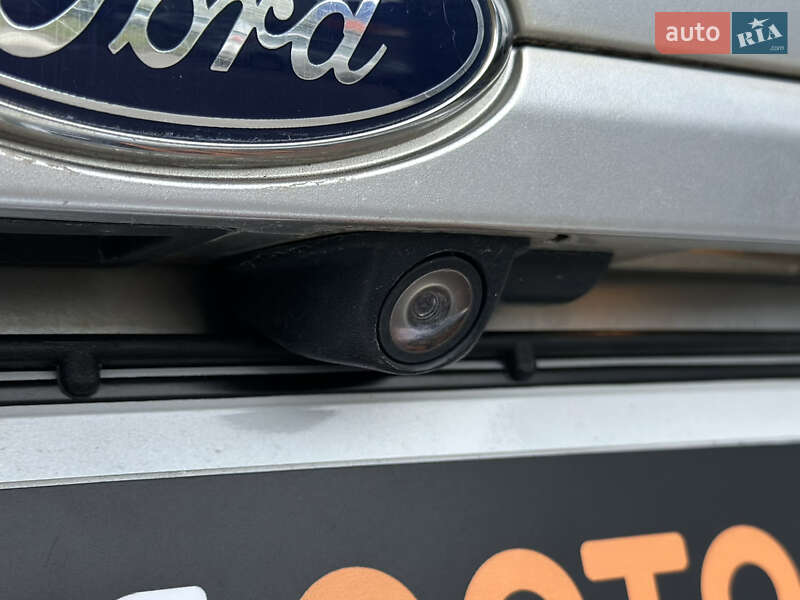 Седан Ford Fiesta 2019 в Шептицькому