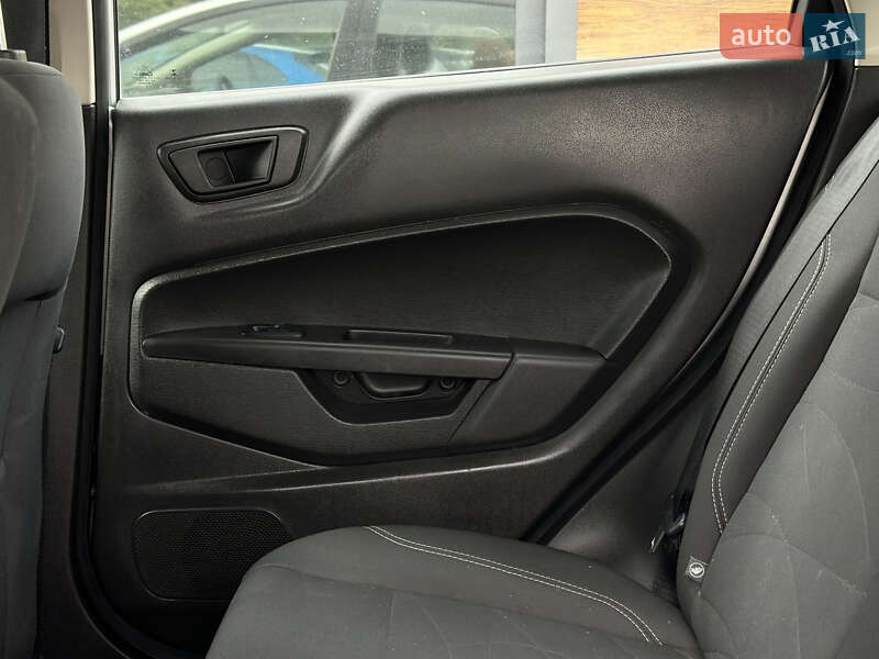 Седан Ford Fiesta 2019 в Шептицькому