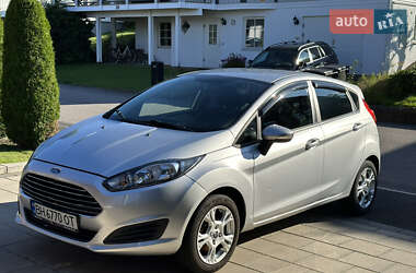 Хетчбек Ford Fiesta 2013 в 