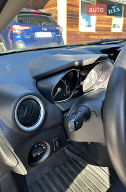 Хетчбек Ford Fiesta 2013 в 