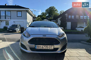 Хетчбек Ford Fiesta 2013 в 