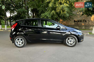 Хэтчбек Ford Fiesta 2011 в 