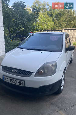 Хэтчбек Ford Fiesta 2007 в Киеве