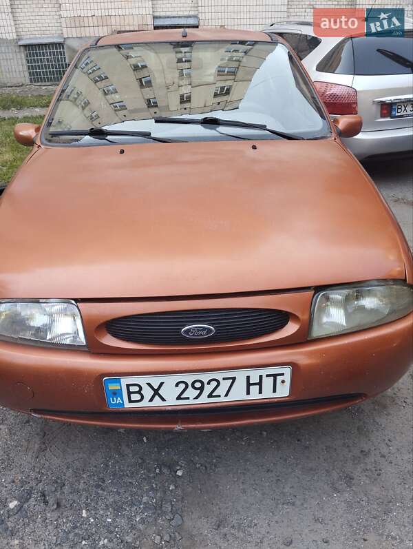 Хэтчбек Ford Fiesta 1996 в 