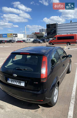 Хетчбек Ford Fiesta 2003 в 