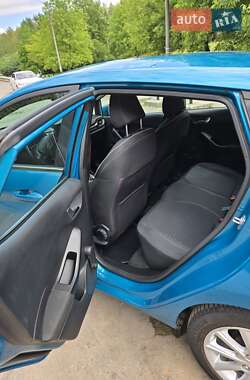 Хэтчбек Ford Fiesta 2018 в 