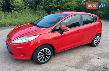 Хетчбек Ford Fiesta 2010 в Чернігові