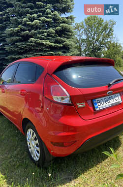 Хэтчбек Ford Fiesta 2013 в 