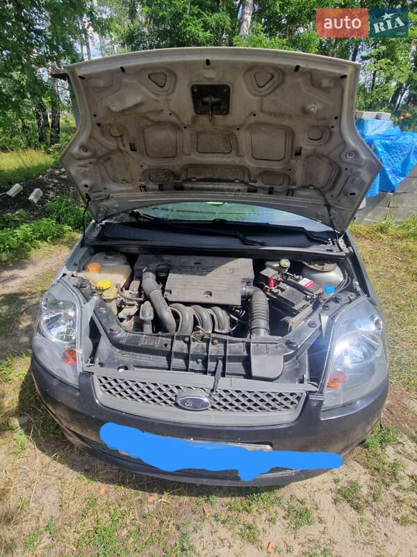 Хэтчбек Ford Fiesta 2007 в Луцке