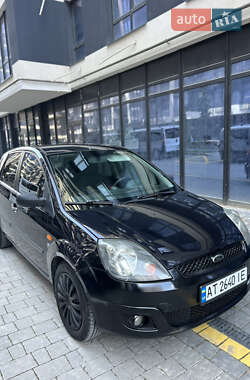 Хетчбек Ford Fiesta 2008 в Івано-Франківську