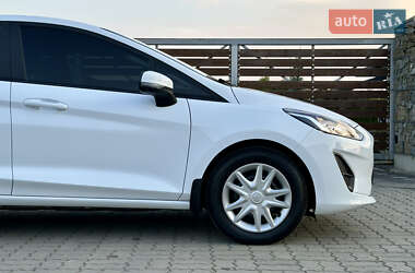 Хэтчбек Ford Fiesta 2018 в 