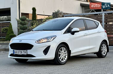 Хэтчбек Ford Fiesta 2018 в 