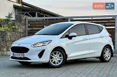 Хэтчбек Ford Fiesta 2018 в 