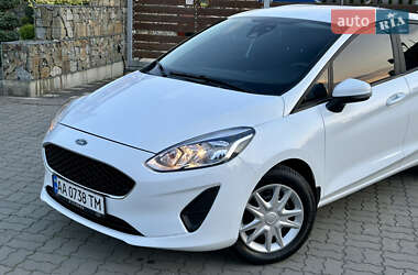 Хэтчбек Ford Fiesta 2018 в 