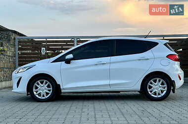 Хэтчбек Ford Fiesta 2018 в 