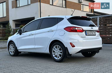 Хэтчбек Ford Fiesta 2018 в 