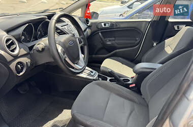 Седан Ford Fiesta 2015 в 